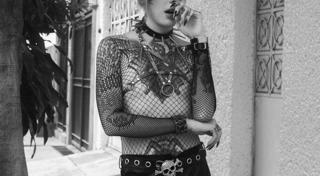 The History of Fishnets: Sexy or&nbsp;statement?